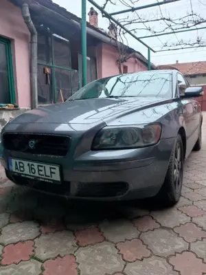 Volvo S40 Diesel 2000 cc 135 CP 6 Trepte