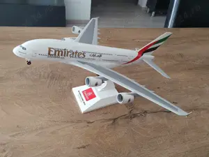 Macheta avion Emirates A380 cu roti | Decoratie | Perfect pt cadou