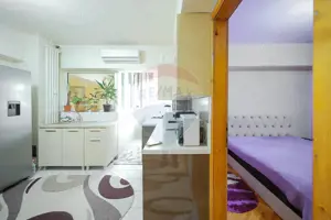 Apartament cu 3 camere, 2 băi de vânzare, Bd. Dacia, etaj intermediar