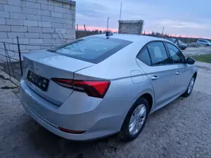 Skoda octavia 4  2023 12000km accept schimb cu teren +-diferenta