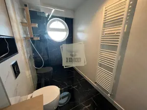 Apartament de lux 3 camere 2 bai si parcare in zona Centrala - imagine 10