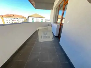 Apartament de lux 3 camere 2 bai si parcare in zona Centrala - imagine 11