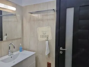 Apartament cu 3 camere 2 bai si parcare privata pe Doamna Stanca - imagine 7