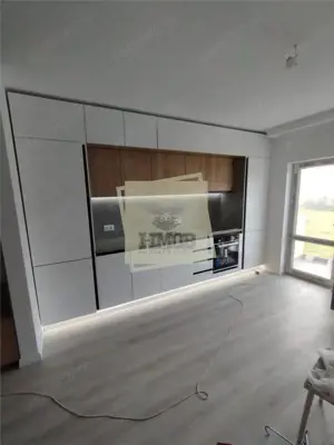 Apartament cu 3 camere balcon si parcare pe Doamna Stanca