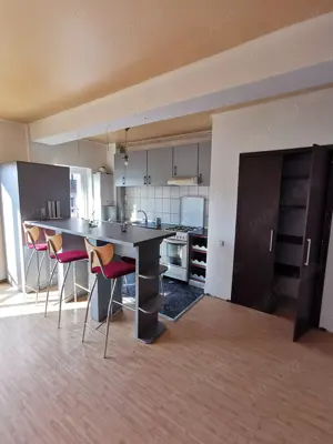 Proprietar vând apartament cu 2 camere + garaj, Florești, strada Stejarului  - imagine 3