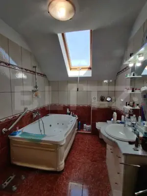 Casa deosebita 260 mp, teren 400 mp, zona Andrei Muresanu Engels - imagine 9