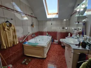 Casa deosebita 260 mp, teren 400 mp, zona Andrei Muresanu Engels - imagine 6