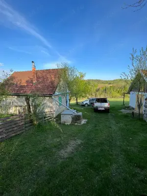 Investiție în natură > 2 case restaurate cu potențial de inchiriere si teren de 20.000 mp - imagine 8