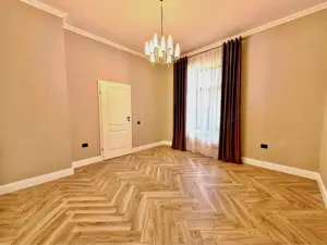 De vânzare apartament 2 camere zona centrală