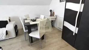 Apartament  4 camere 2 bai si loc parcare zona Valea Aurie - imagine 9