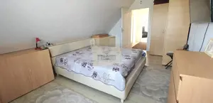 Apartament  4 camere 2 bai si loc parcare zona Valea Aurie - imagine 12