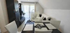 Apartament  4 camere 2 bai si loc parcare zona Valea Aurie - imagine 10