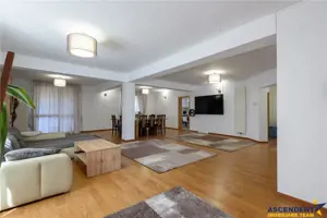 FILM! Vila impozanta,pretabila pe segmentul comercial  servicii,Tractorul,Brasov - imagine 16