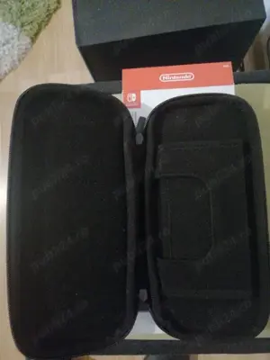 Husa originala neagra pentru Nintendo Switch - imagine 3