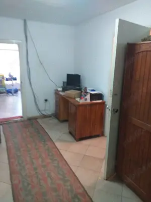 Inchiriez in Miercurea Nirajului, spatiu comercial, decomandat, S=80 mp, mobilat utilat. - imagine 3