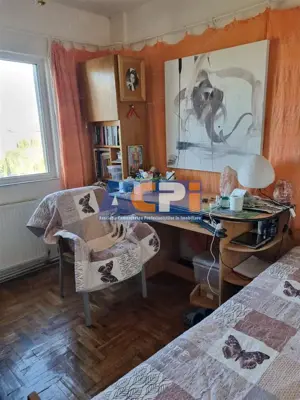 Apartament, 3 camere decomandate, RMB, Bacau. - imagine 9