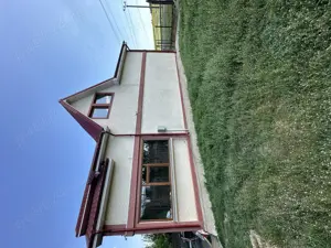 Vând vilă 265 mp