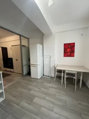 Închiriere garsonieră Florilor   zonă liniștită, bloc reabilitat - imagine 3