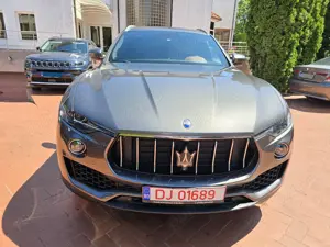Maserati Levante Garantie Q4 AWD Comenzi Vocale Keyless Distronic LED R22 - imagine 3