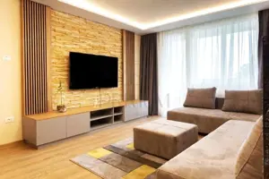 CENTRAL - ETAJ 5 - BLOC IZOLAT - LIFT - 3 cam - clima - RENOVAT - BOXA CF