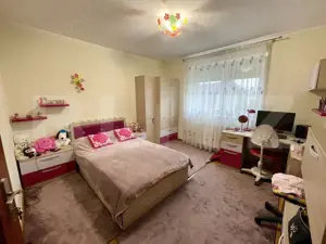 Zamca – Apartament 5 Camere, Curte Proprie, 185 mp - imagine 3