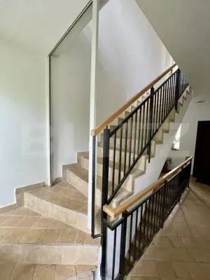 Zamca – Apartament 5 Camere, Curte Proprie, 185 mp - imagine 12