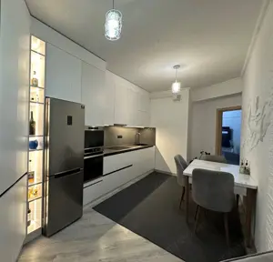 Apartament 2 camere de închiriat în Florilor   liniște și acces rapid în oraș