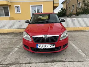 Skoda Fabia 1.2 benzina 2012 - imagine 4