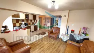 Apartament 3 camere, Vasile Alecsandri, etaj superior, zona Shopping Park Baia Mare - imagine 2