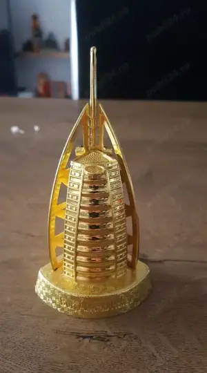 Burj al-Arab din Dubai (auriu) | Perfect pt cadou | Decoratie din Emirate