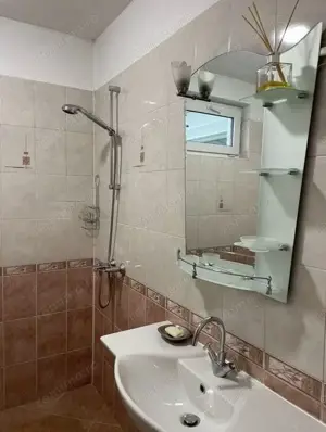 3 camere zona Lipovei  - imagine 5