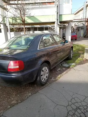 Vând Audi A4 an 1998 - imagine 2