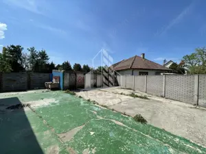 Spatiu comercial, 255 mp + curte betonata, Ronat - imagine 13