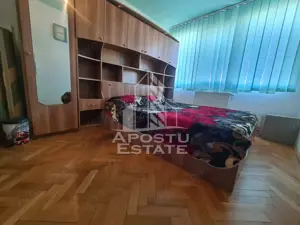 Apartament cu 3 camere, decomandat, Complexul Studențesc - imagine 2