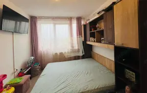 Apartament cu 2 camere decomandat cu balcon 7 mpu in Ciresica