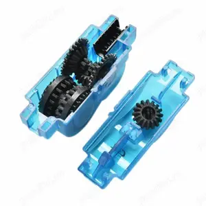 Dispozitiv pentru curatarea   degresarea lantului de bicicleta - imagine 2