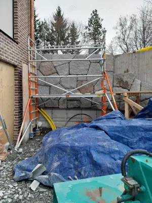 Montez pavaj granit piatra naturala piatra cubica gazon 