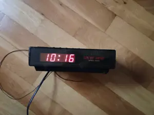 radio cu ceas si alarma