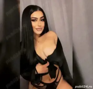 Ela nou in oraș, fac si deplasari  - imagine 3