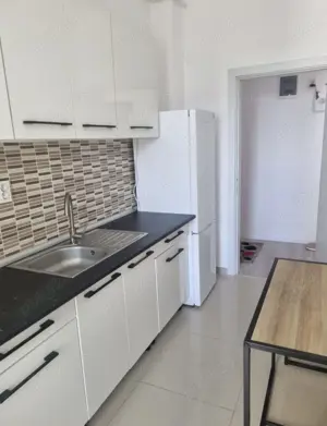 De închiriat garsonieră Militari Residence