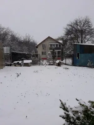 Vanzare casa cu livada