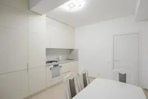 Garsonieră modernă în Tractorul   aproape de Coresi - imagine 5