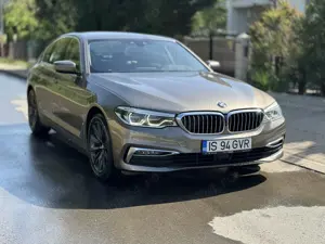 BMW Seria 5 G30 520 xDrive Luxury HeadUp