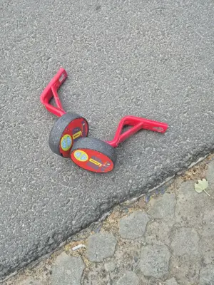 Vând bicicleta 4-6 ani - imagine 3