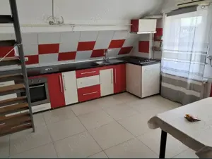 Vând apartament de 2 camere  - imagine 3