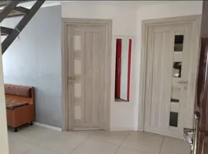 Vând apartament de 2 camere  - imagine 4