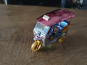 Masinuta "Tuktuk" din Thailanda | Decoratie | Cadou perfect