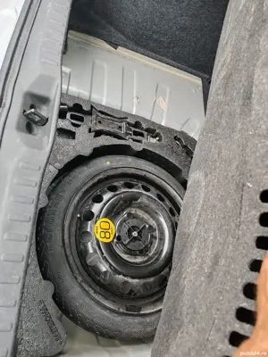 Nissan Micra  - imagine 4