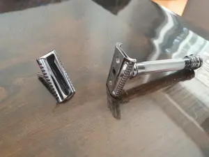 Merkur Solingen 39c Slant Bar Safety Razor - imagine 2