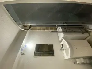 Vând garsonieră cu centrala proprie